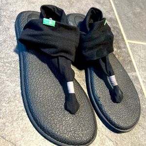 Sanuk Sandles